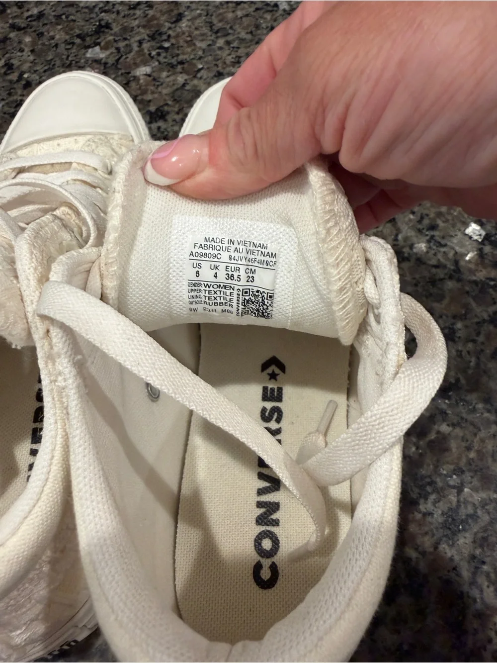 Converse light woven